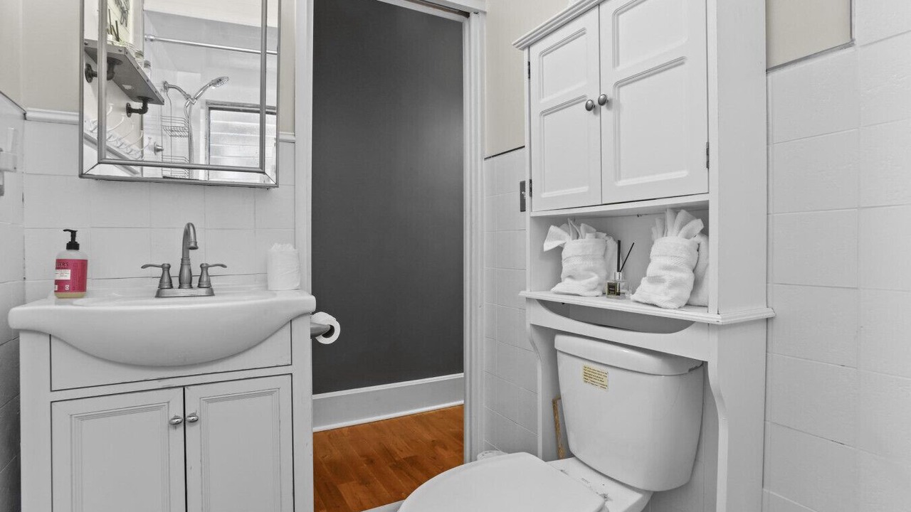 Photo of Bathroom in North Philadelphia