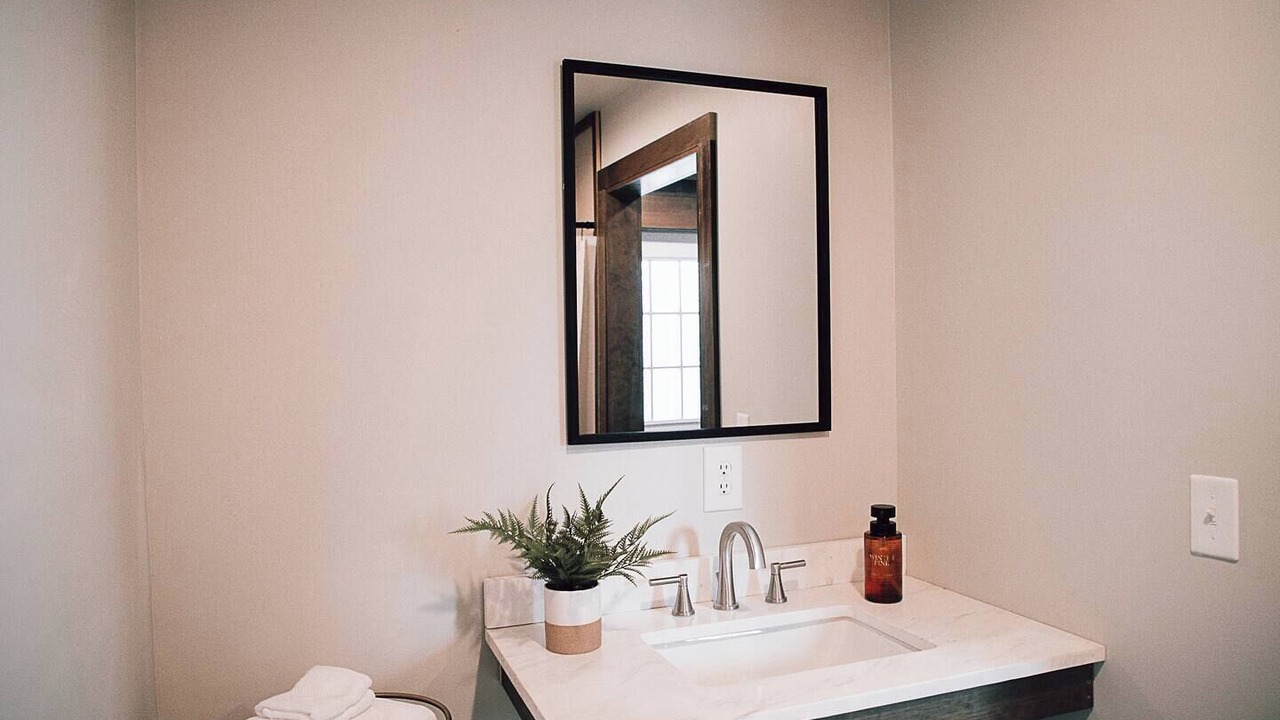 Photo of Bathroom in Edray