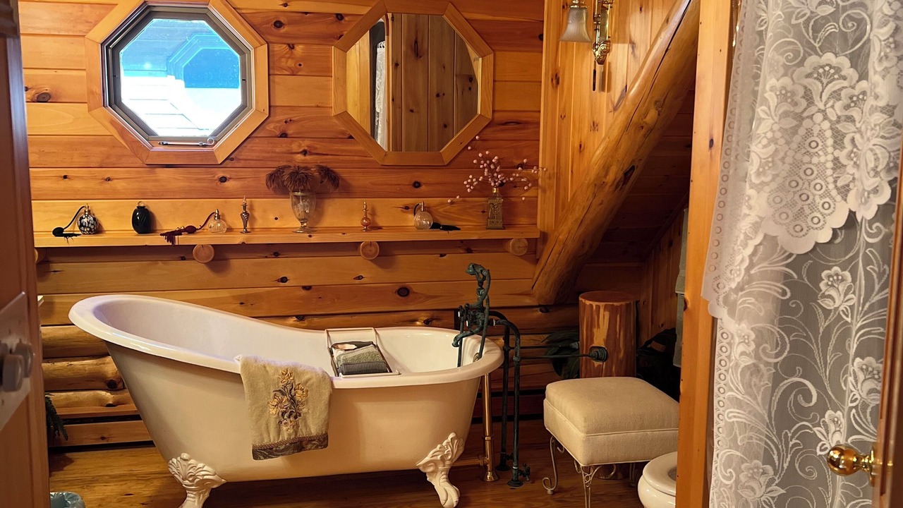 Photo of Bathroom in Northeast Somerset