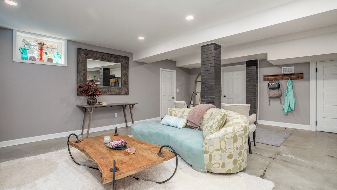 Photo of Livingroom in Central West End