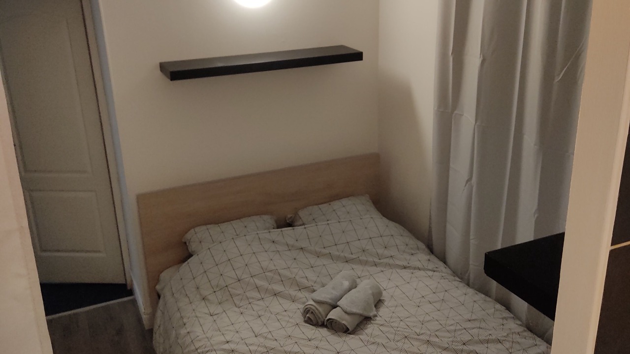 Photo of Bedroom in Chalons-en-Champagne