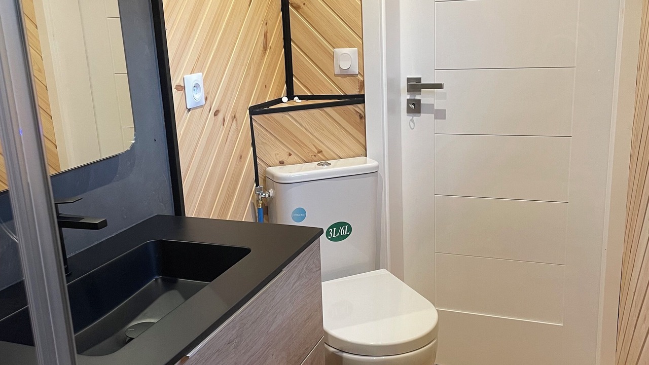 Photo of Bathroom in Biville-sur-Mer