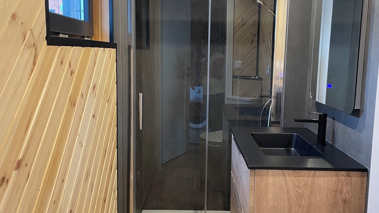 Photo of Bathroom in Biville-sur-Mer