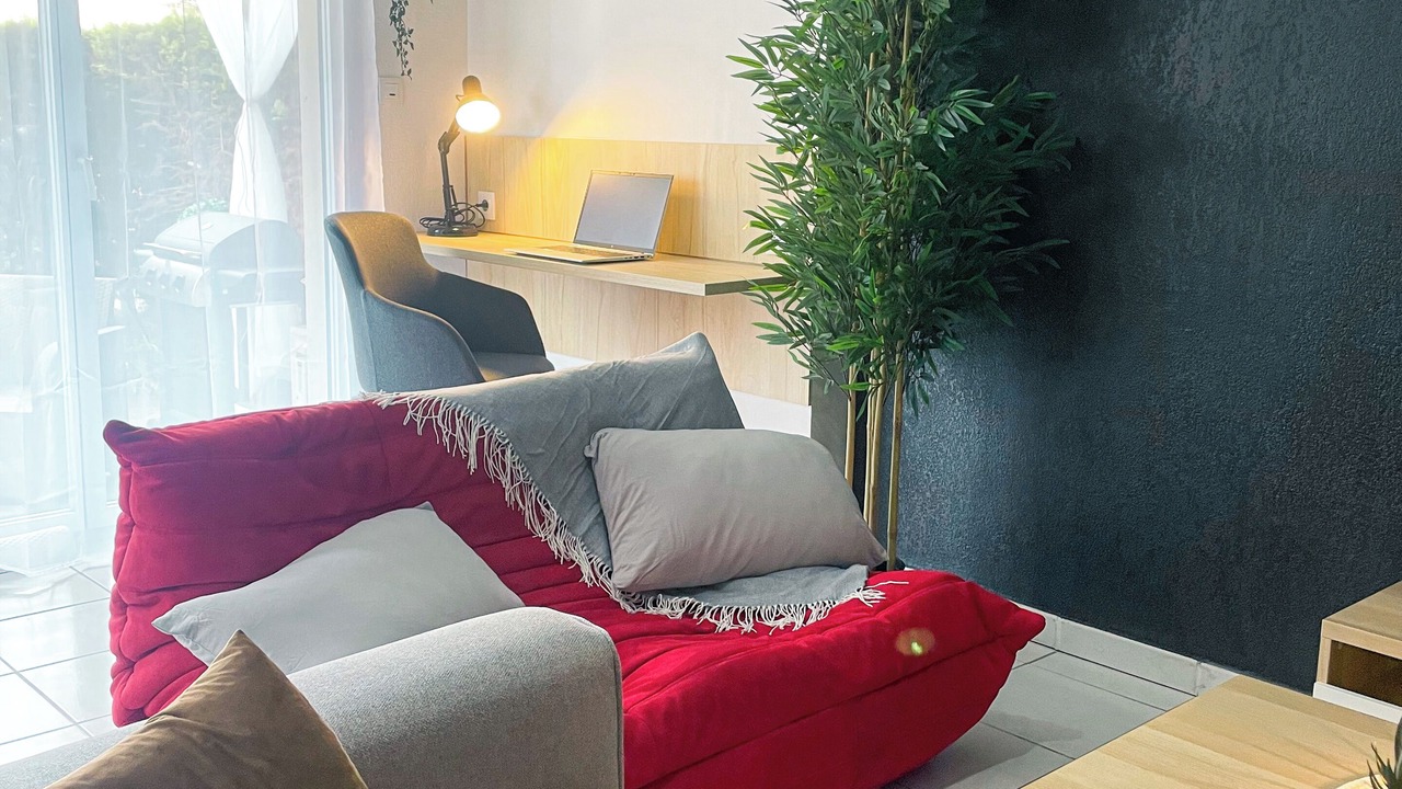 Photo of Livingroom in Saint - Martin - du - Touch