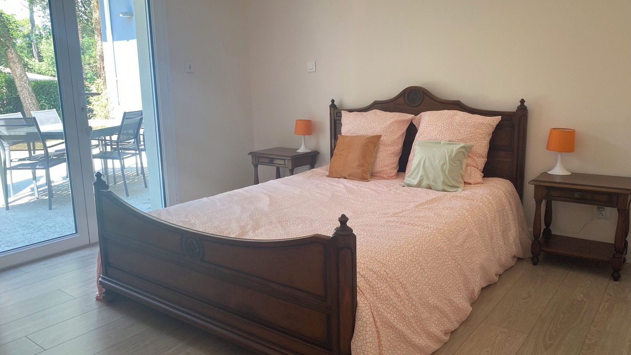 Photo of Bedroom in Messanges