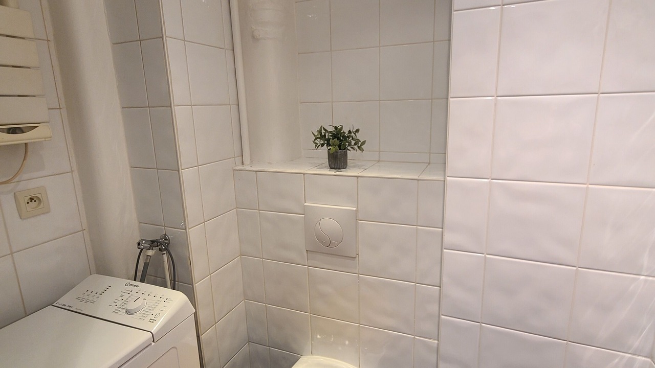 Photo of Bathroom in Pantin