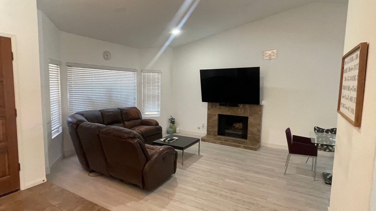 Photo of Livingroom in Mira Mesa