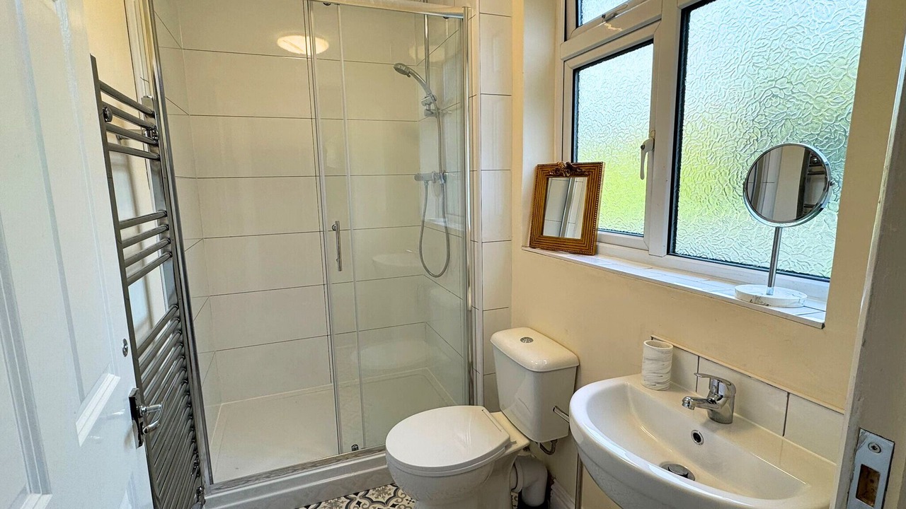 Photo of Bathroom in Stratford-upon-Avon