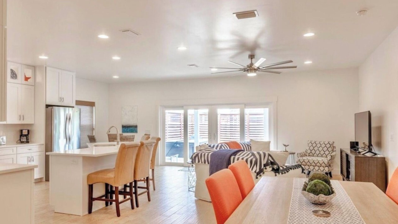 Photo of Livingroom in Kiska Beach