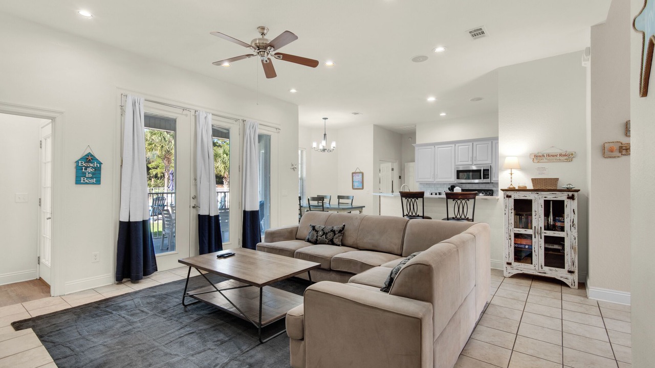 Photo of Livingroom in Gulf Pines