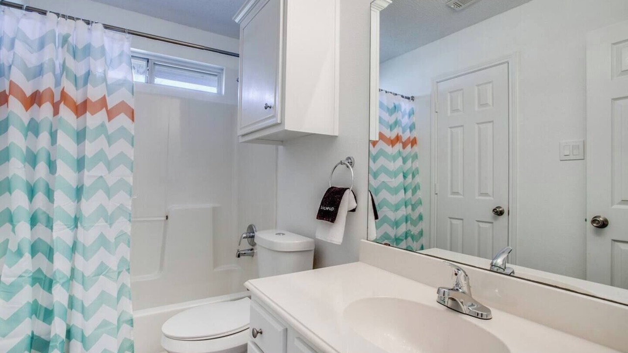 Photo of Bathroom in Elmo