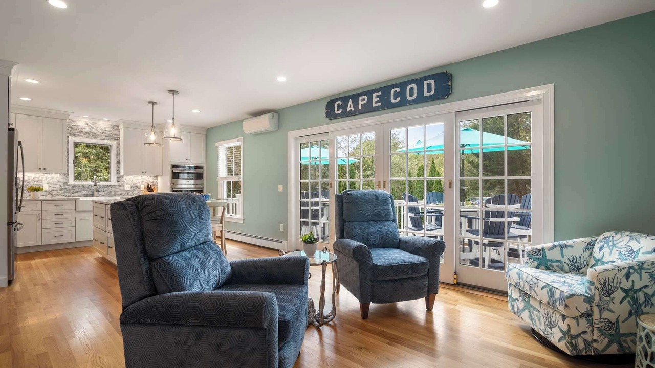 Photo of Livingroom in West Dennis