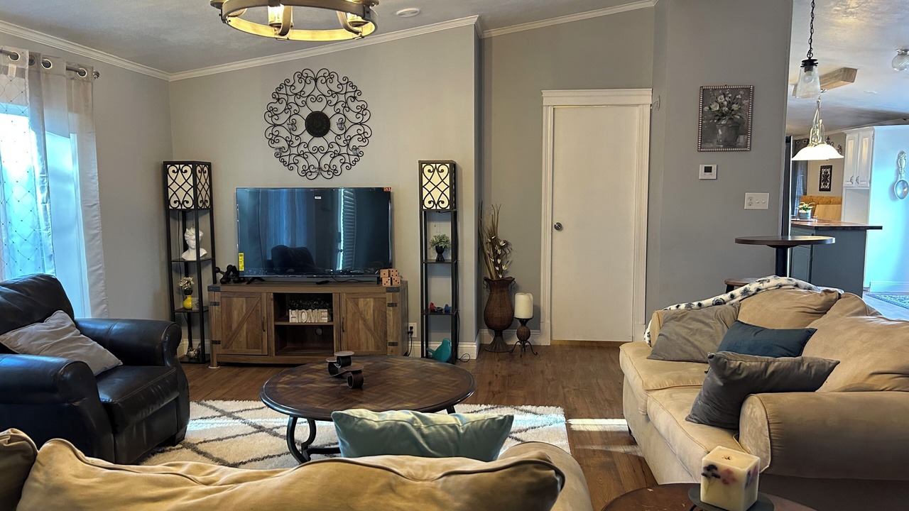 Photo of Livingroom in Ruth