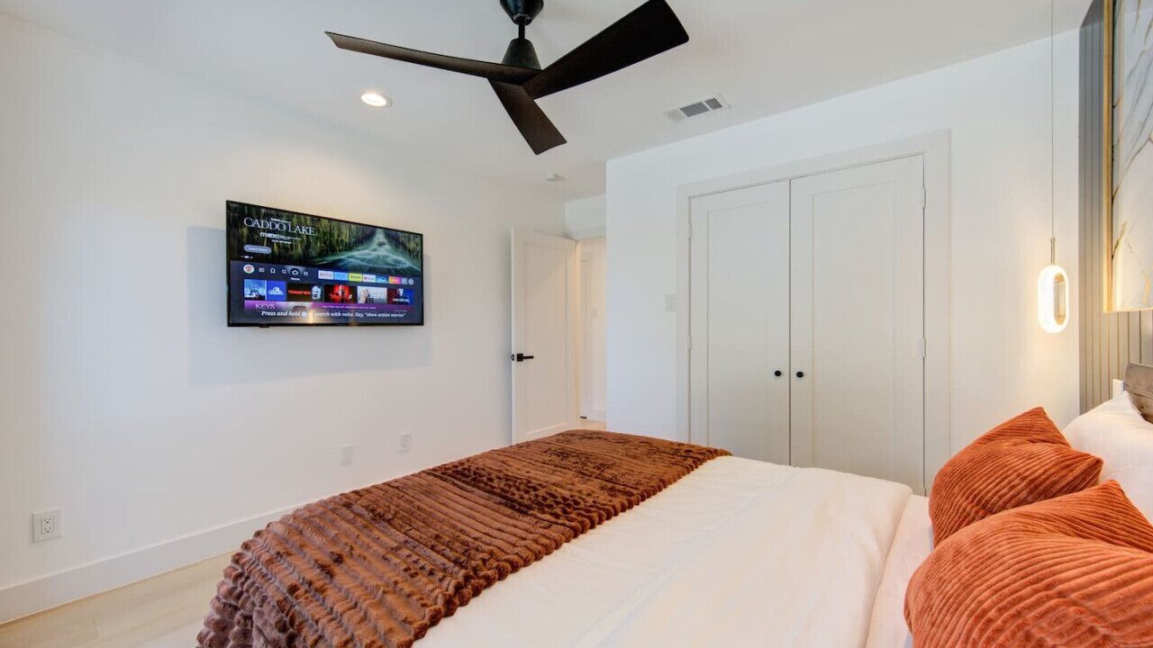 Photo of Bedroom in Northside