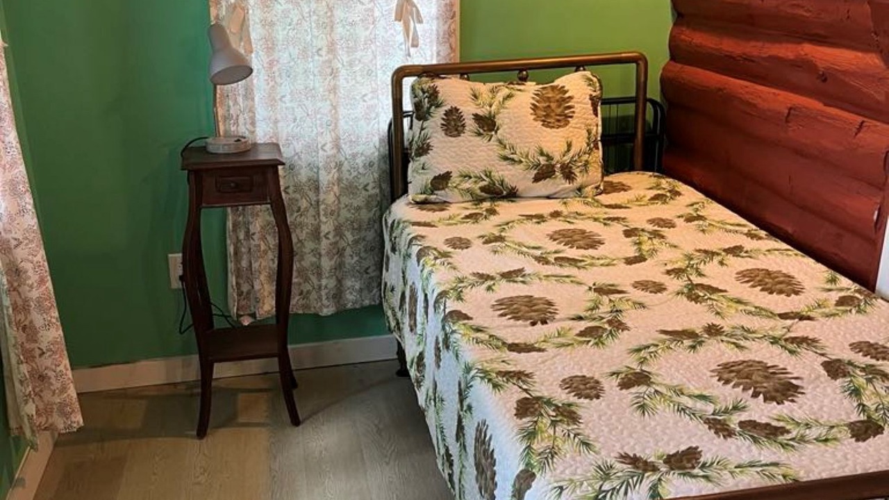 Photo of Bedroom in Pembroke