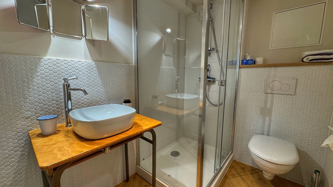 Photo of Bathroom in Tournus