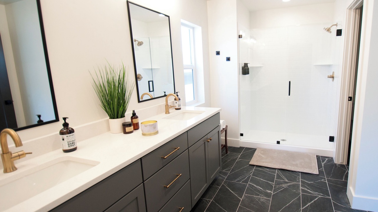 Photo of Bathroom in Mountain Green