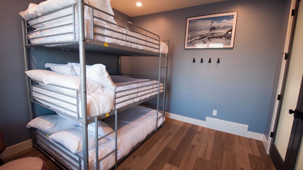 Photo of Bedroom in Mountain Green