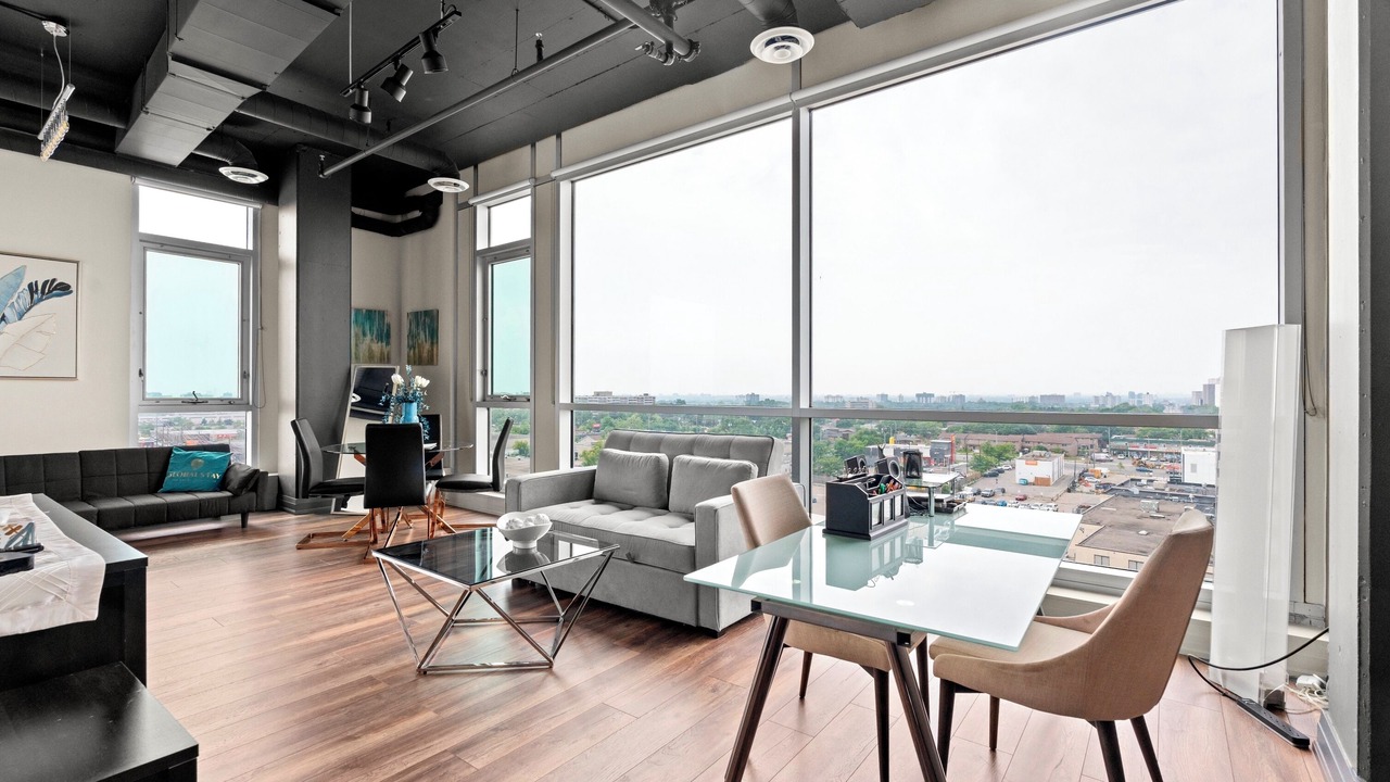 Photo of Livingroom in York University Heights