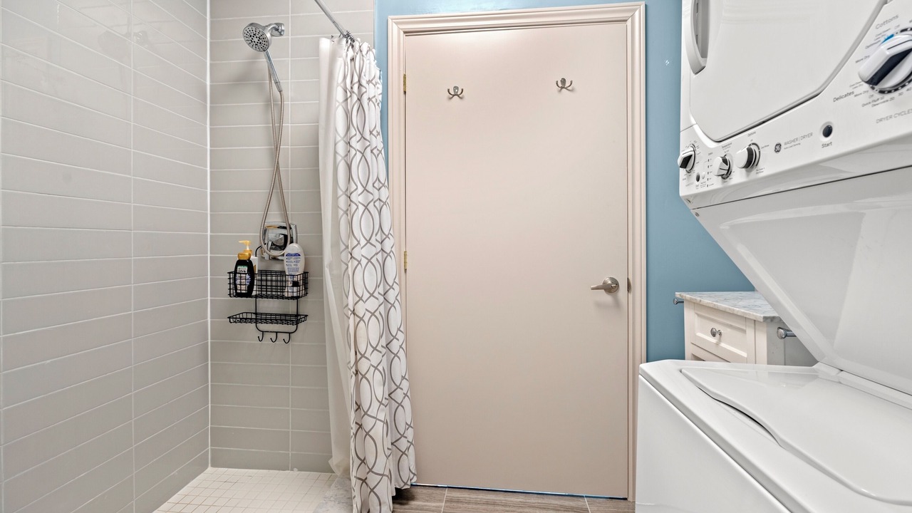 Photo of Bathroom in York University Heights