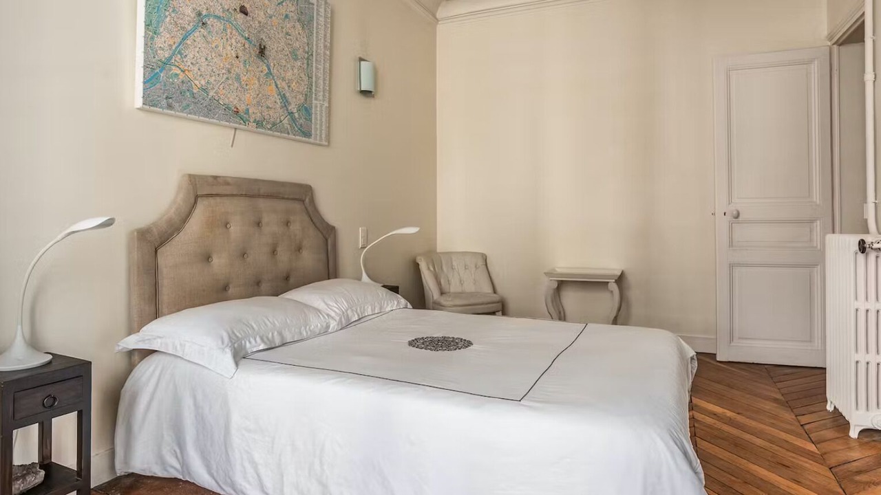 Photo of Bedroom in 6th Arrondissement