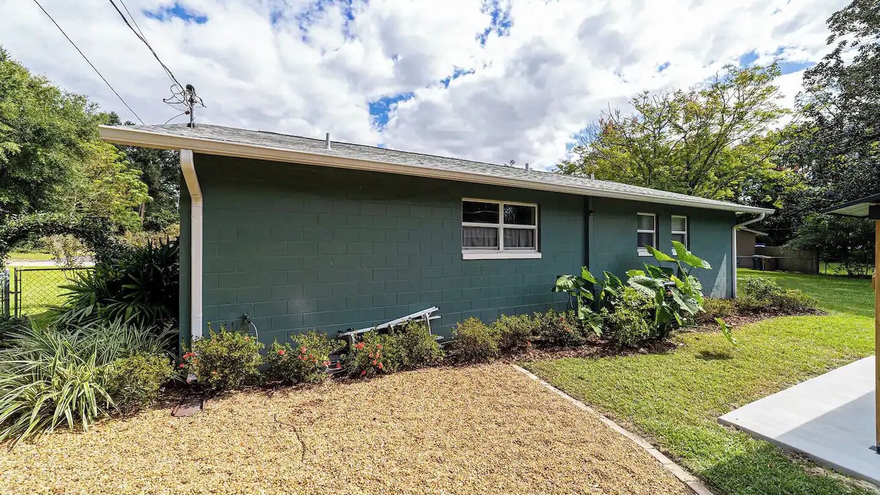 Photo of Outdoor in Fort King District