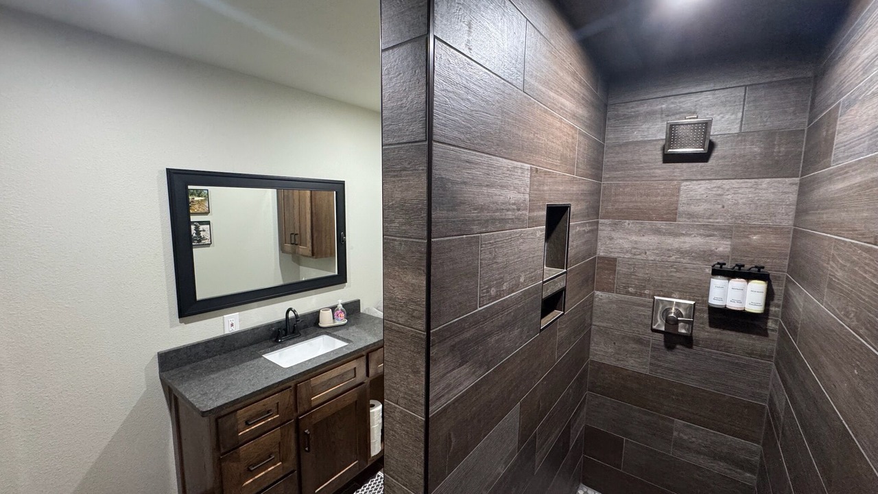 Photo of Bathroom in Ponce De Leon