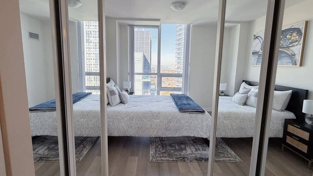 Photo of Bedroom in Hurontario