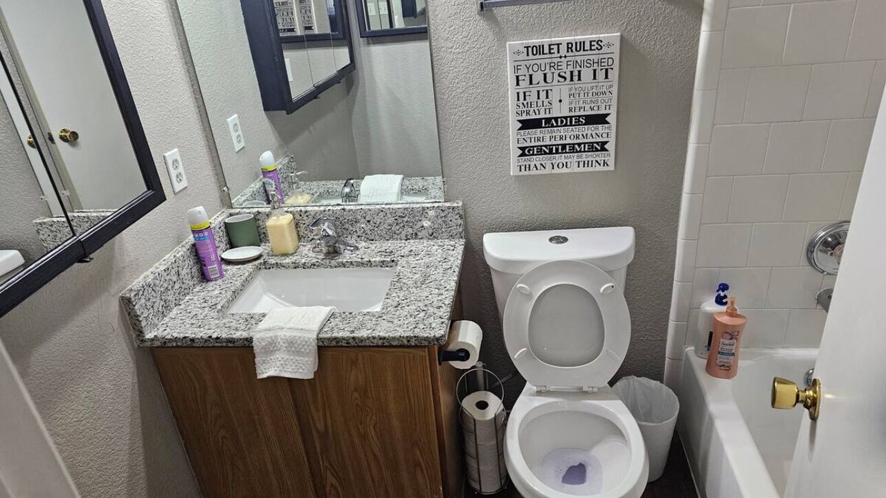 Photo of Bathroom in Glenn Heights