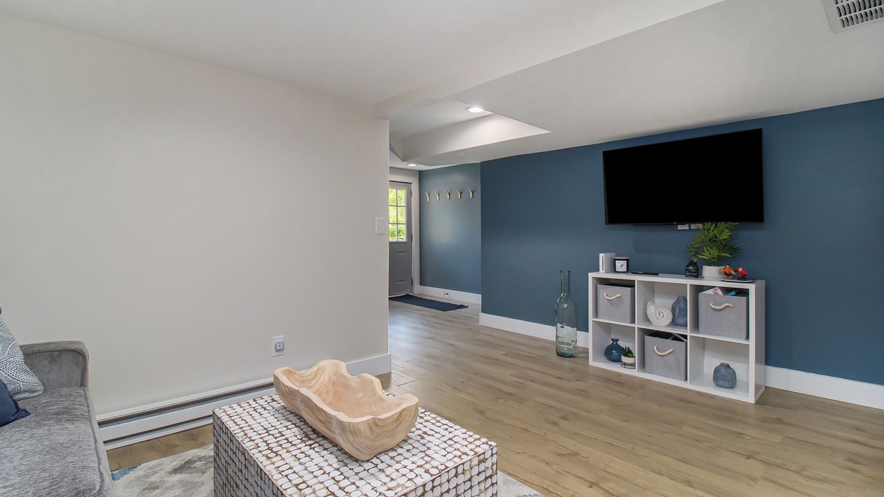 Photo of Livingroom in Silver Lake