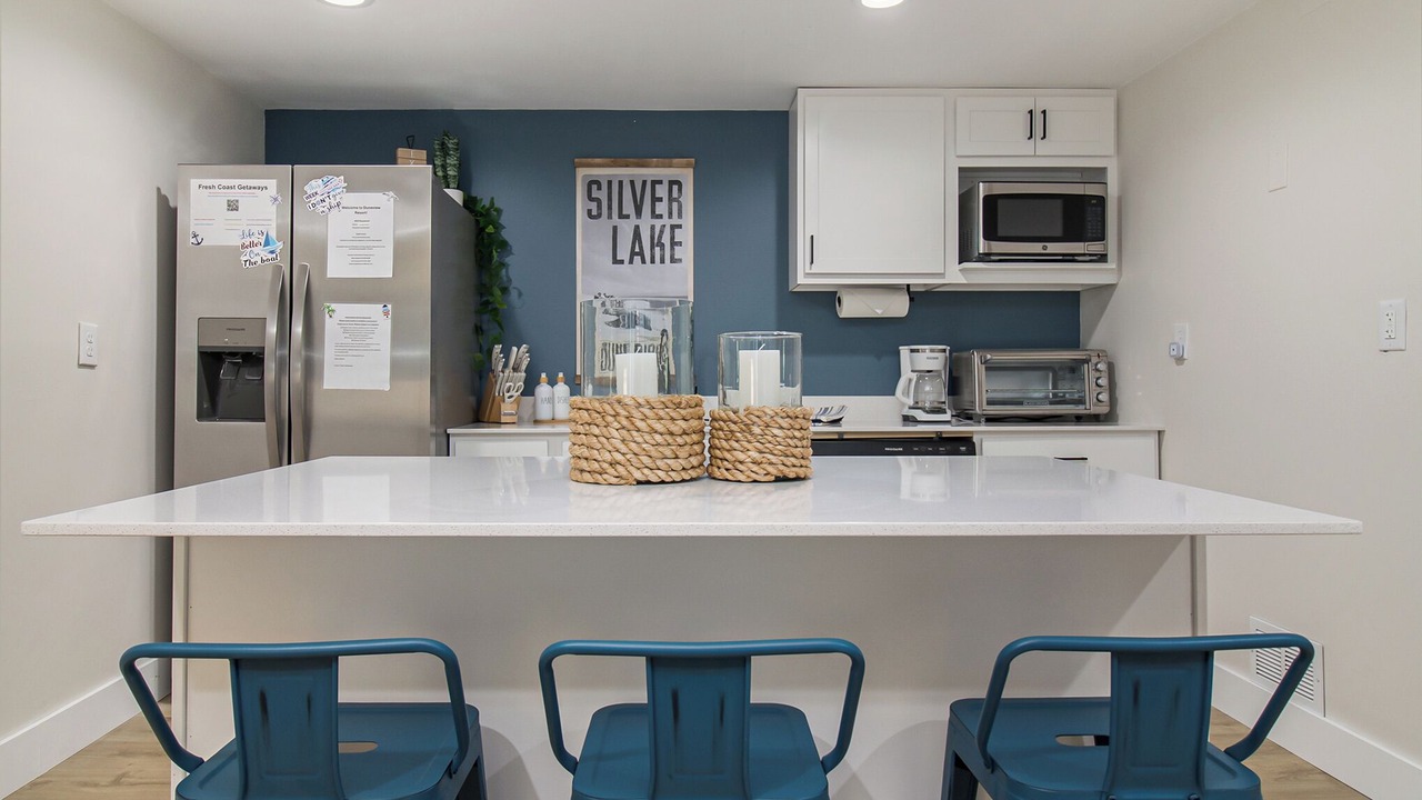 Photo of Others in Silver Lake