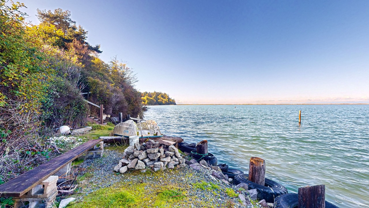 Photo of Others in Mains Farm