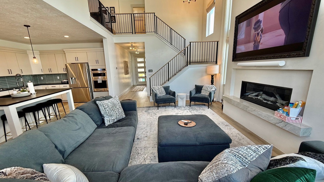 Photo of Livingroom in Lehi