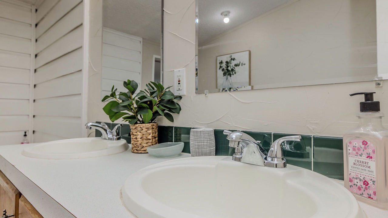 Photo of Bathroom in Graford