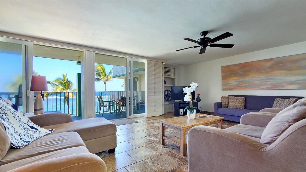 Photo of Others in Punaluu