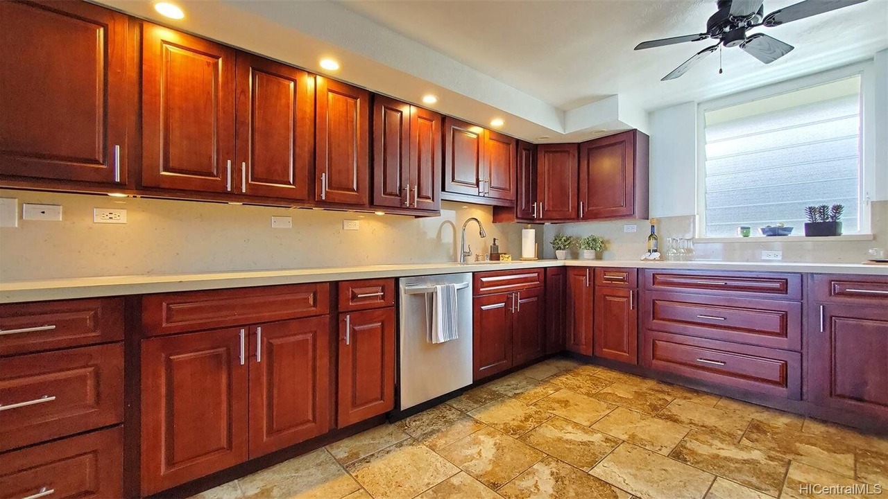 Photo of Others in Punaluu