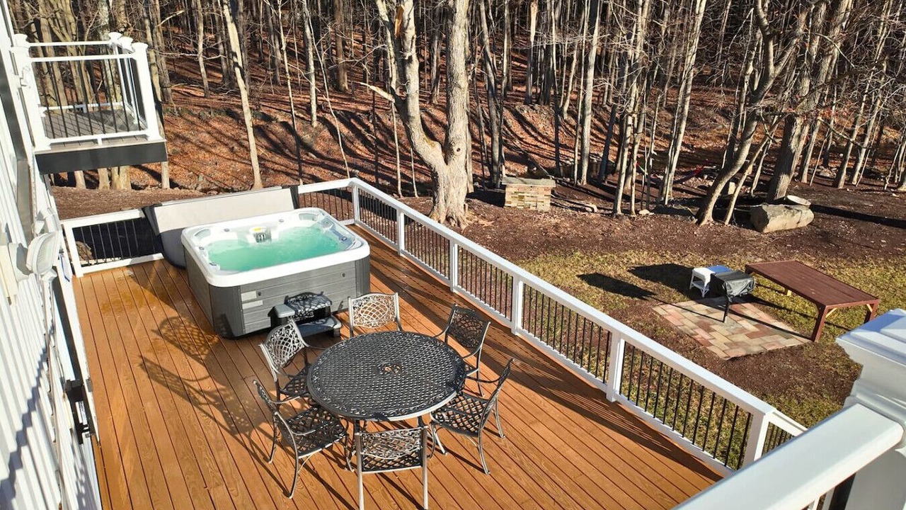 Photo of Outdoor in Round Top