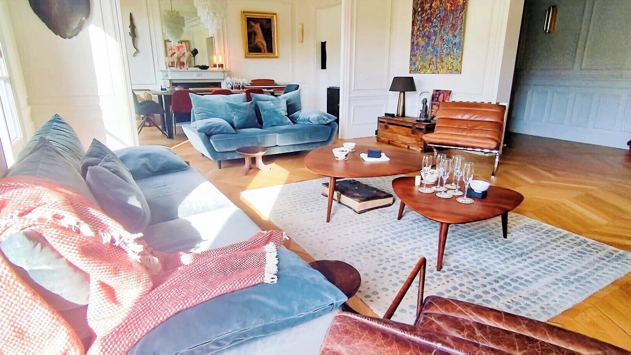 Photo of Livingroom in 17th Arrondissement