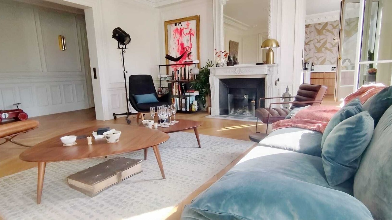 Photo of Livingroom in 17th Arrondissement