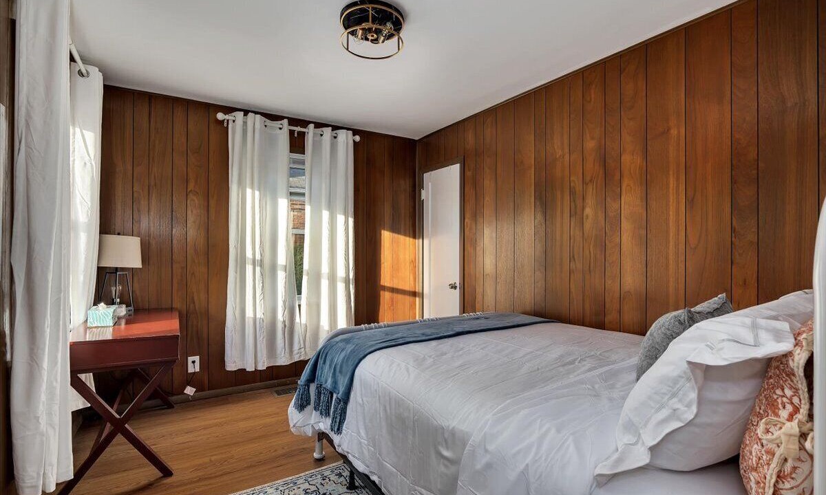 Photo of Bedroom in Troy