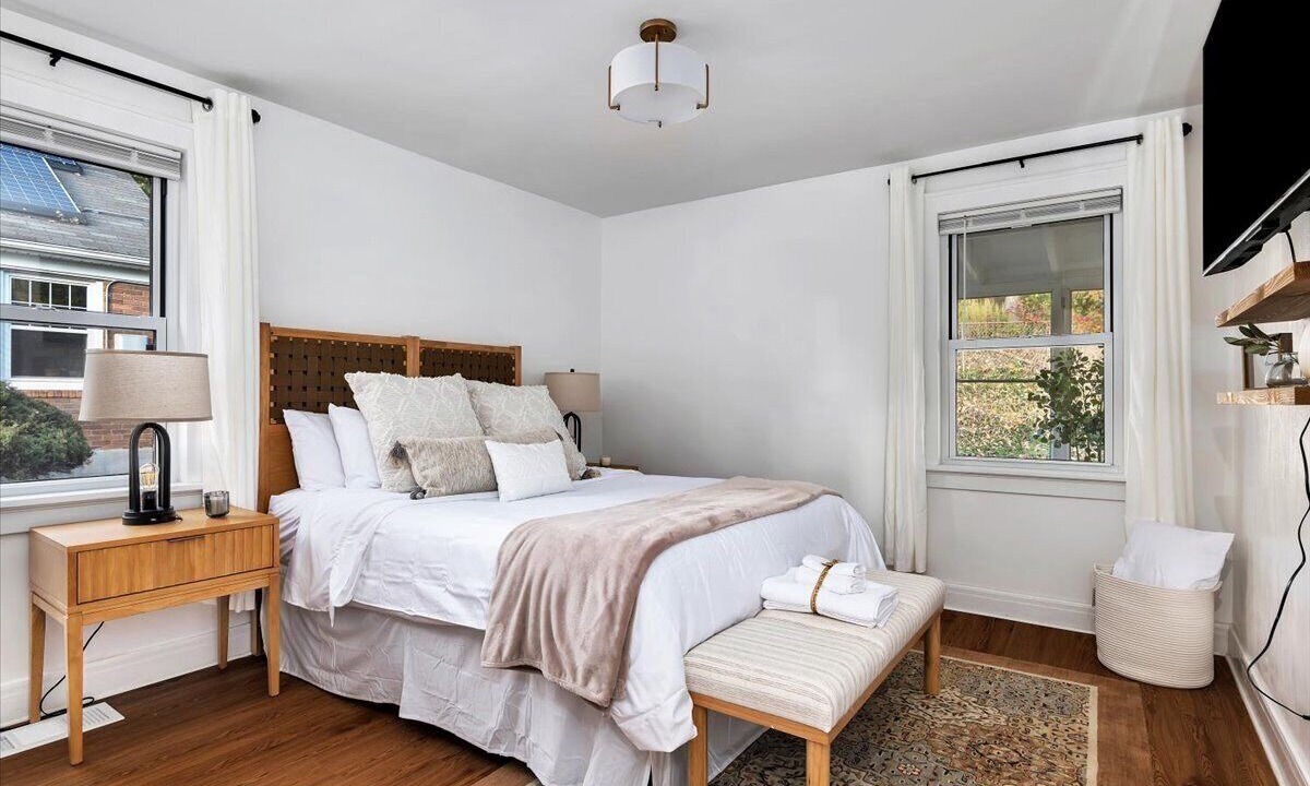 Photo of Bedroom in Troy