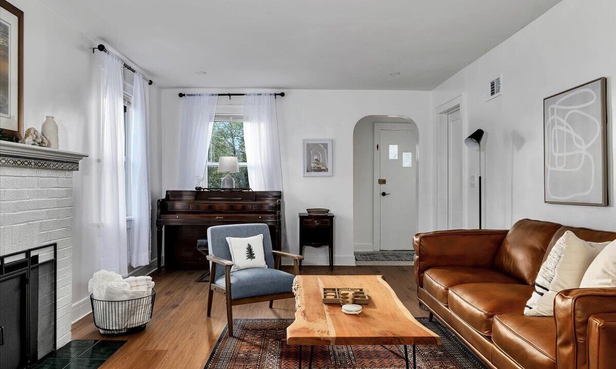 Photo of Livingroom in Troy