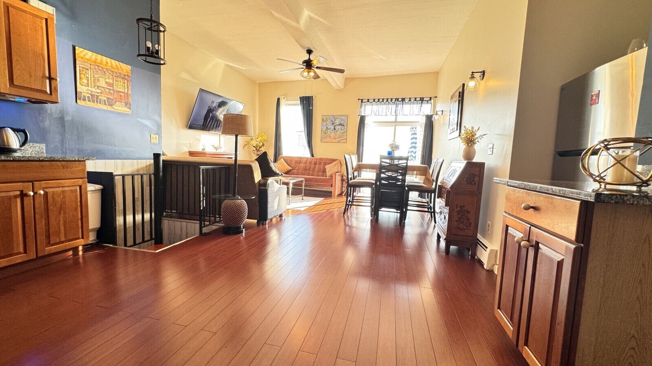 Photo of Livingroom in Union City