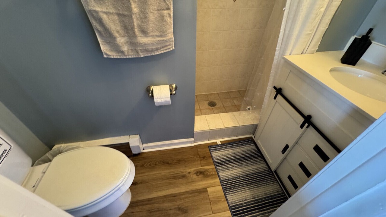 Photo of Bathroom in Union City