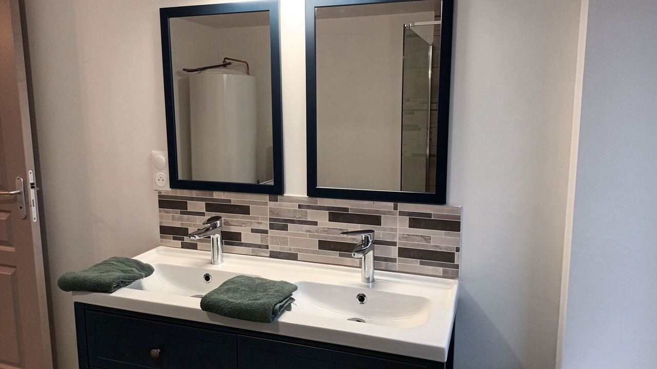 Photo of Bathroom in Saint-Symphorien