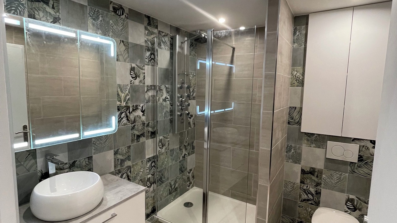 Photo of Bathroom in Le Kremlin-Bicetre