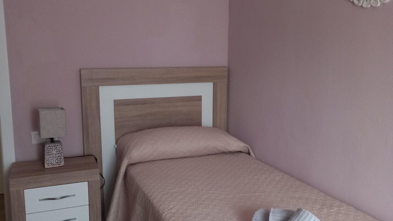 Photo of Bedroom in Castejon de Valdejasa