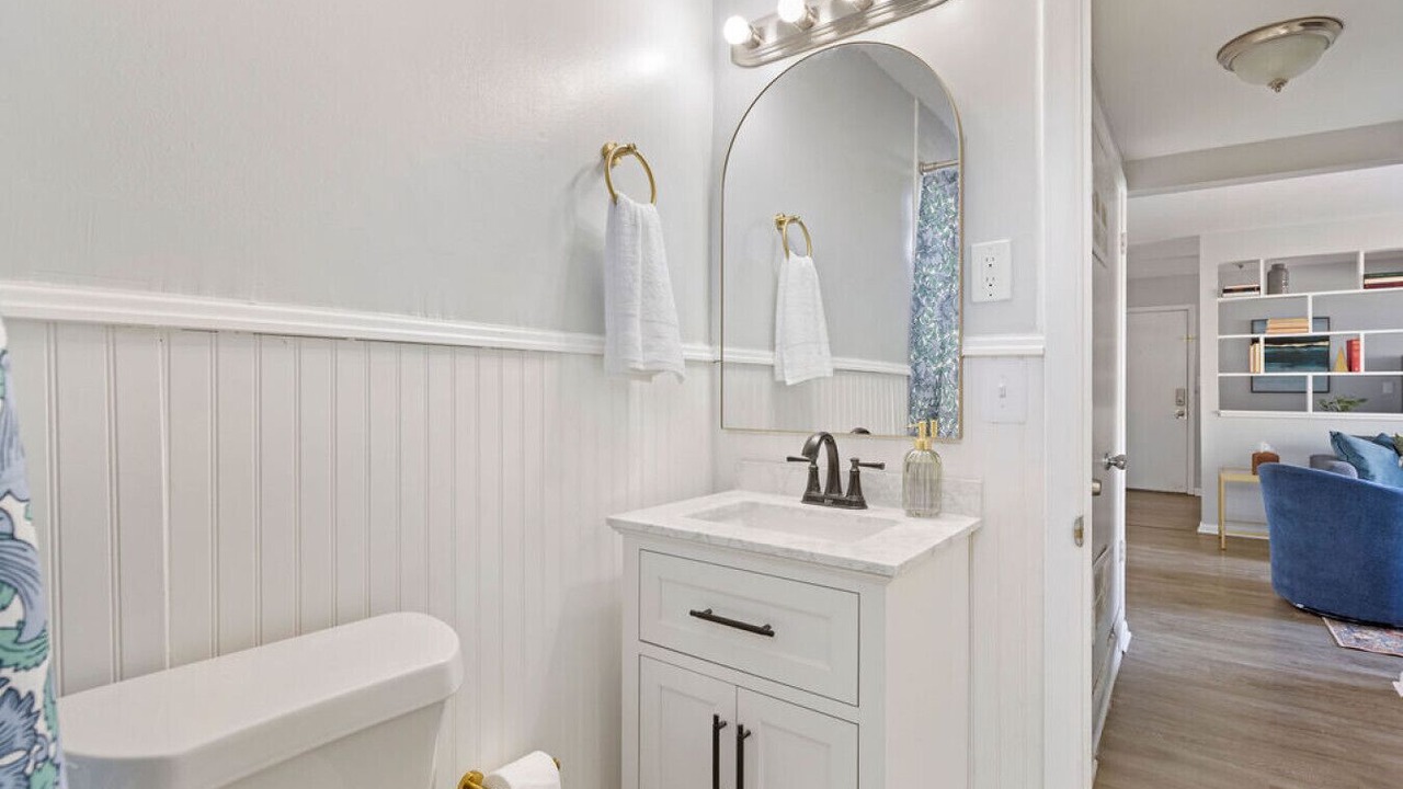 Photo of Bathroom in Maple Heights