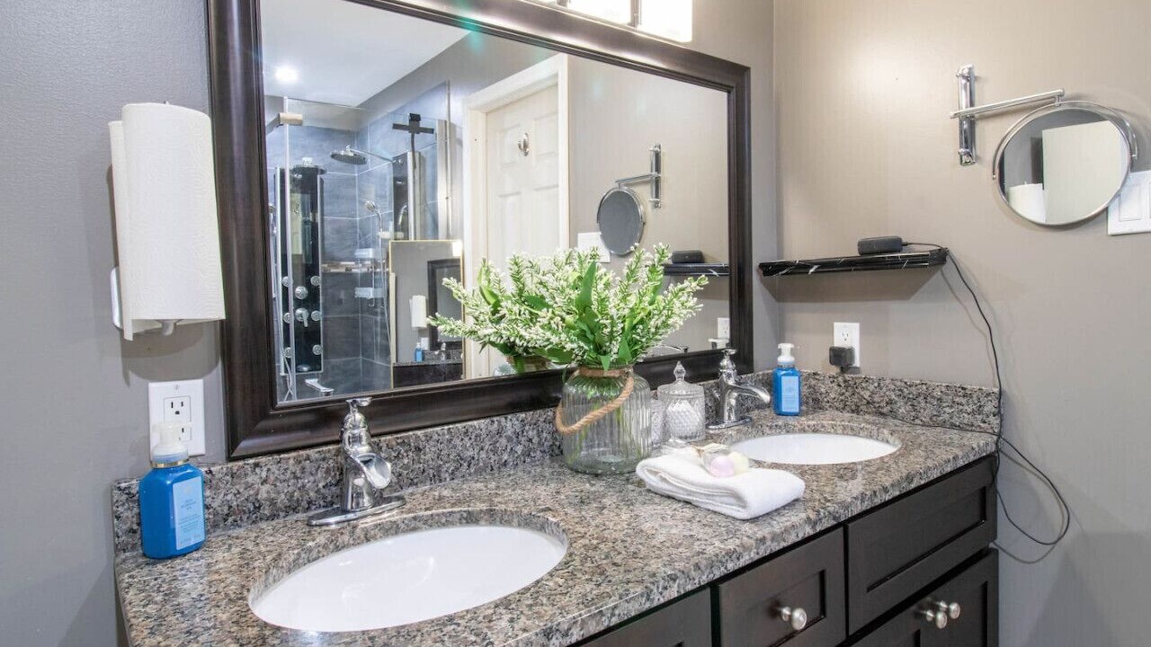 Photo of Bathroom in Midland