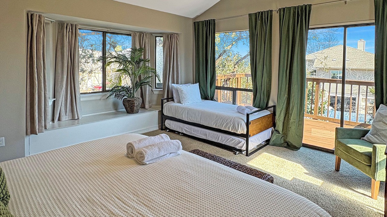 Photo of Bedroom in Lakeway